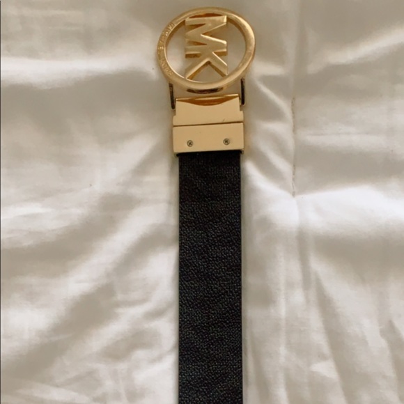 Michael Kors Reversible Logo Signature Buckle Belt - Picture 4 of 4